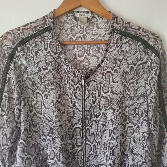 Cache Women's Snakeskin Print Sheer 3/4 Sleeve Blouse Gray Size 4 - Picture 5 of 12